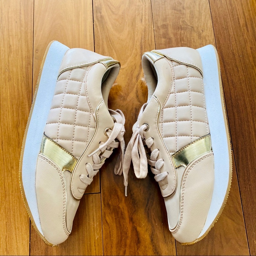 Aldo Cream White Gold Sneakers size 6